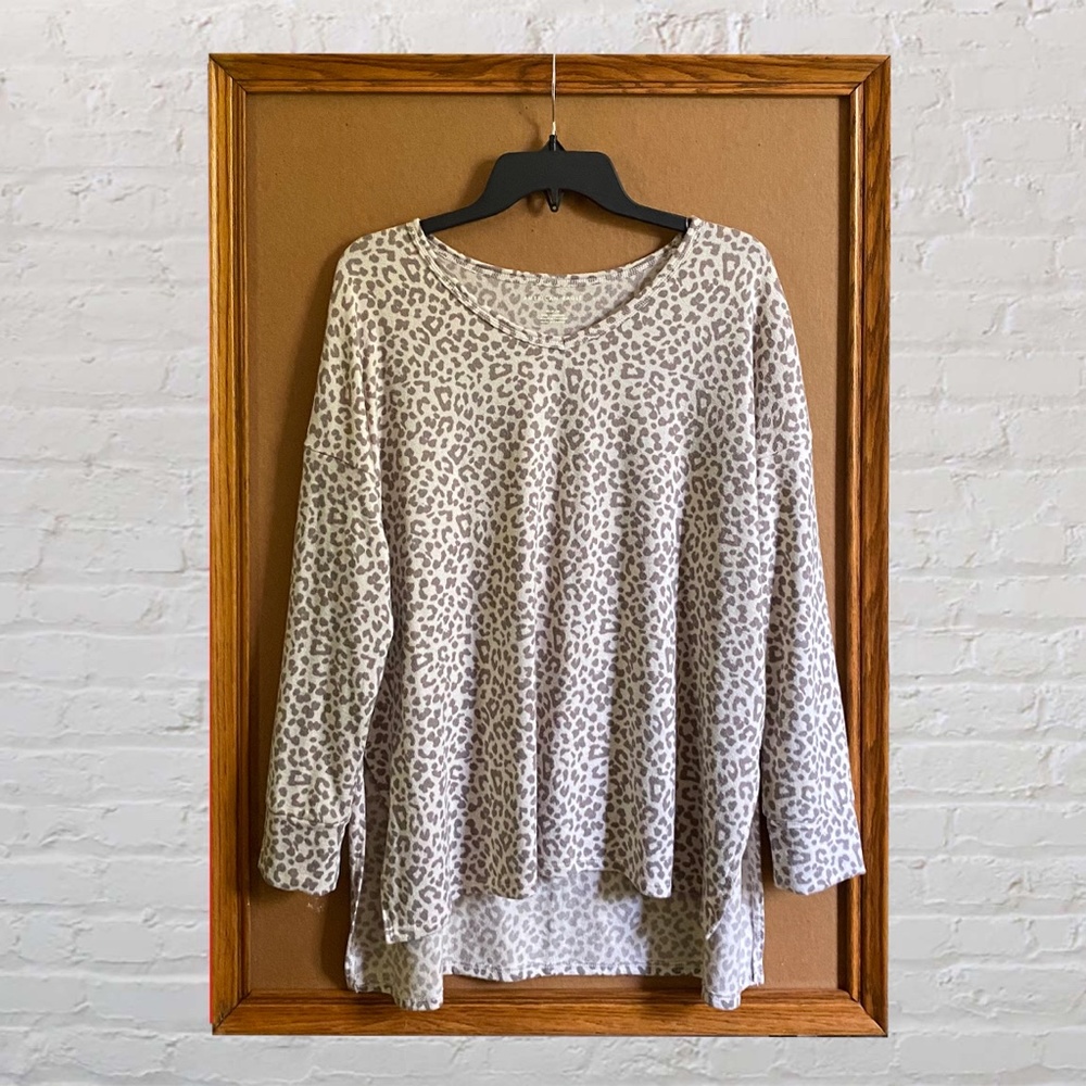 American Eagle Medium Leopard Print Sweater